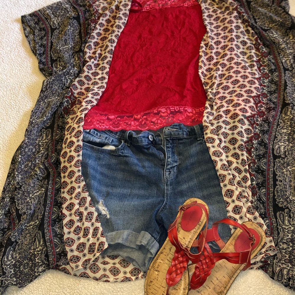 🔥5 for $30 Sale!🔥 Sheer paisley Kimono